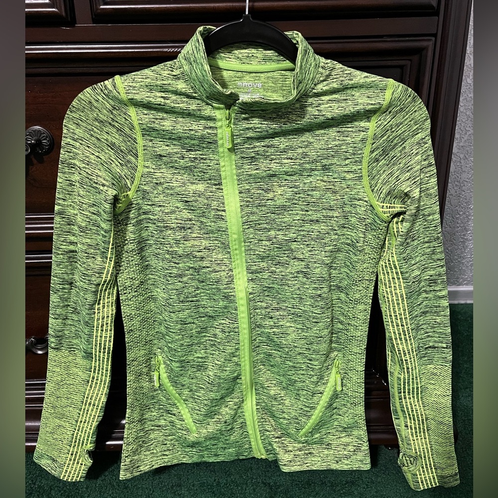 Seamless Performance Zip-Up Jacket in Neon Green